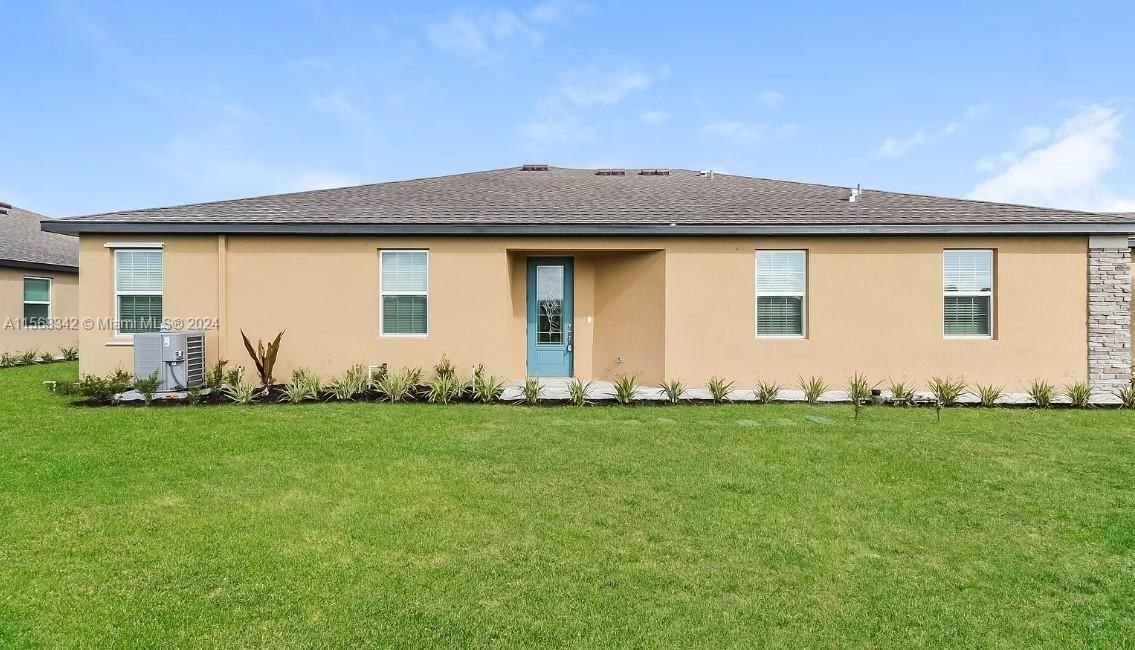Real estate property located at 5208 Jovial Ct, St Lucie County, CELEBRATION POINTE, Fort Pierce, FL