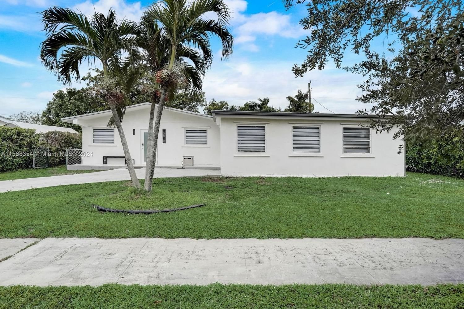 Real estate property located at 10010 213th Terr, Miami-Dade County, CUTLER RIDGE SEC 7, Cutler Bay, FL