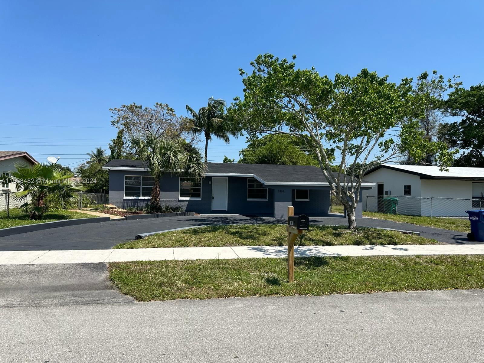 Real estate property located at 1810 34th Ter, Broward County, WESTWOOD PARK SEC 4, Lauderhill, FL