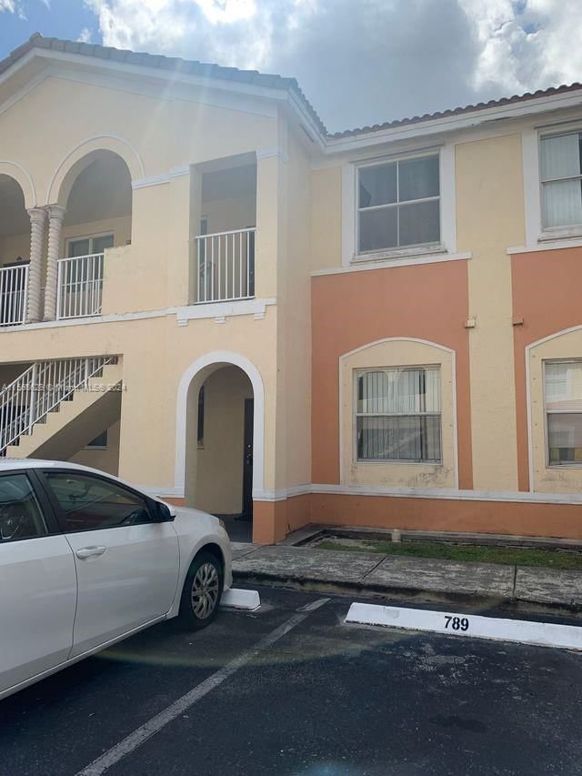 Real estate property located at 1662 27th Dr #106, Miami-Dade County, SHOMA CONDO AT KEYS COVE, Homestead, FL