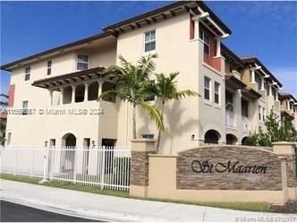 Real estate property located at 8650 97th Ave #204, Miami-Dade County, ST MAARTEN AT GRAND BAY C, Doral, FL