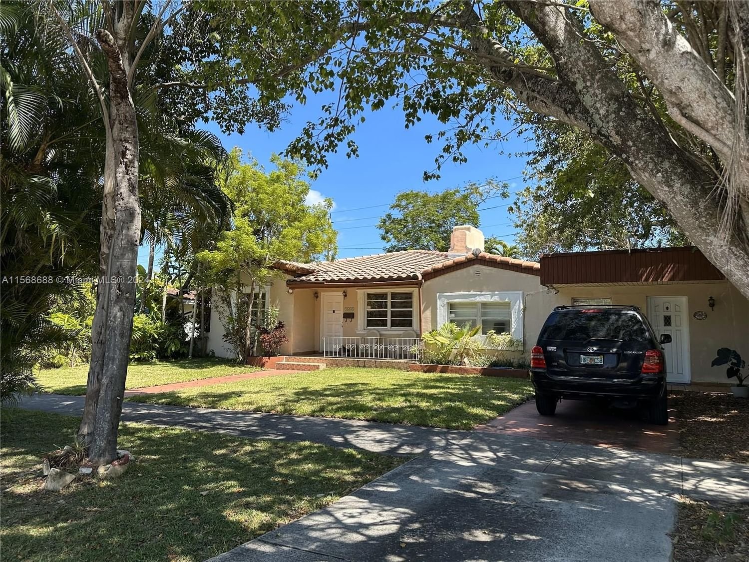 Real estate property located at 3681 3rd Ave, Miami-Dade County, EAST SHENANDOAH, Miami, FL
