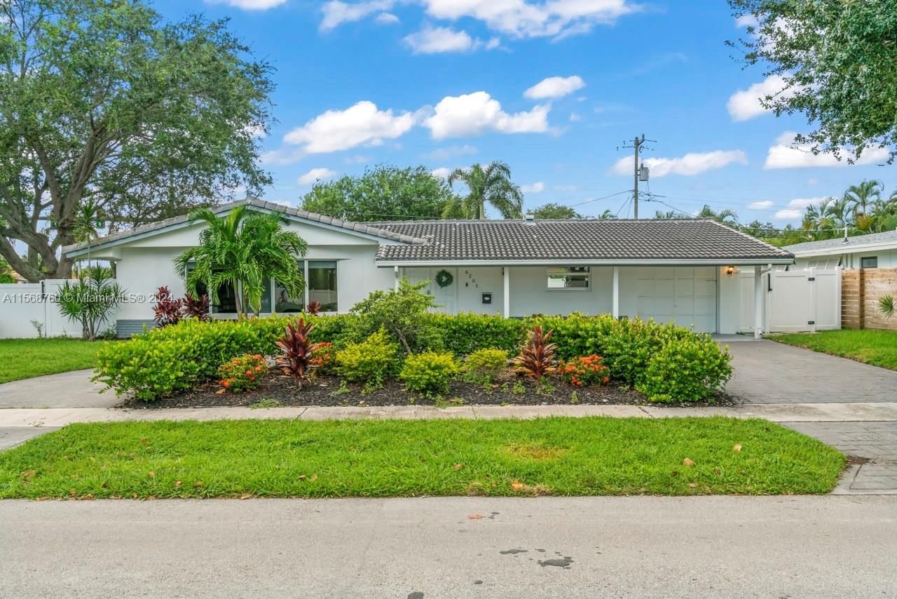 Real estate property located at 6201 22nd Ave, Broward County, IMPERIAL POINT 1 SEC, Fort Lauderdale, FL