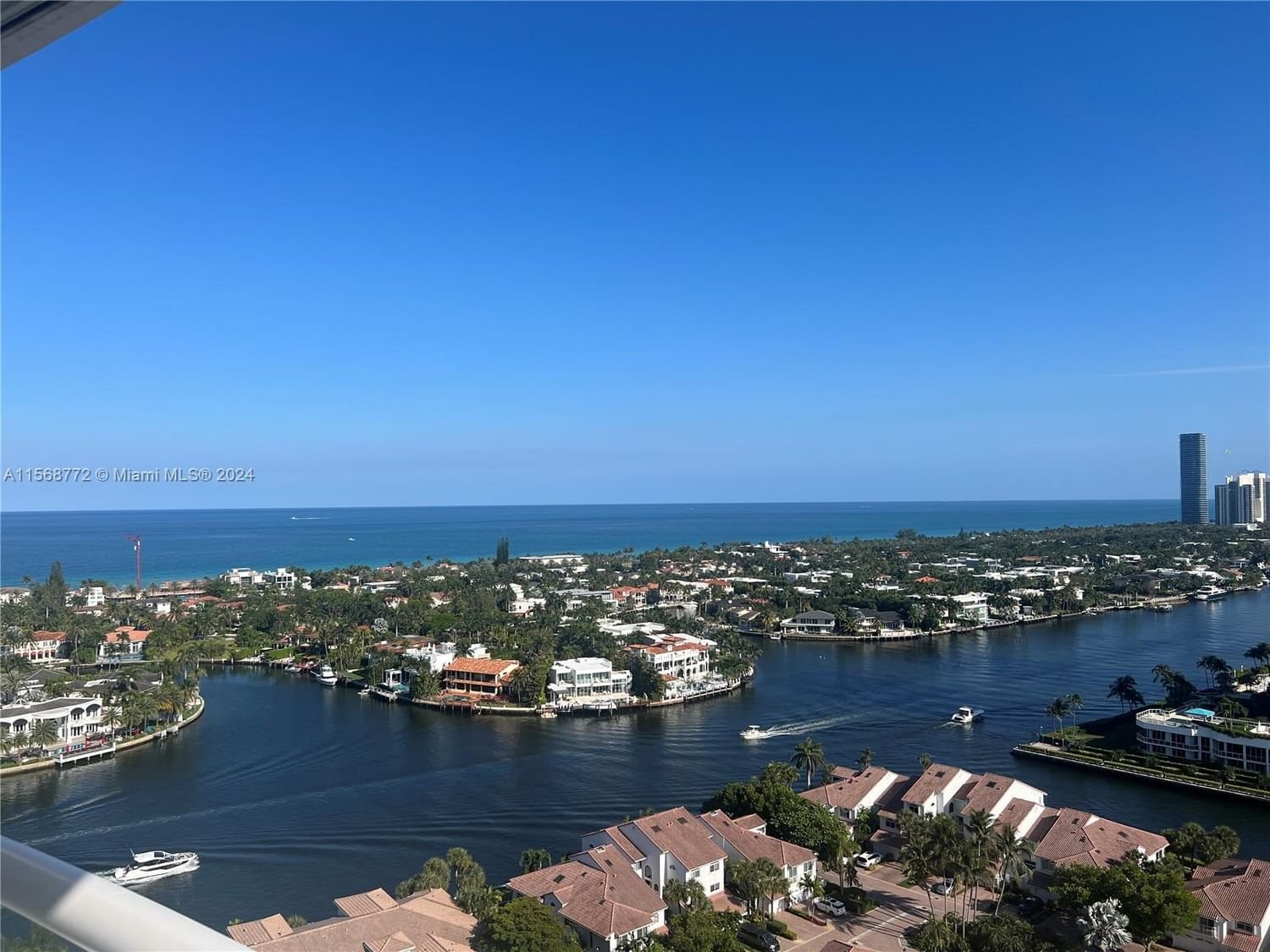 Real estate property located at 21050 Point Pl #2106, Miami-Dade County, ATLANTIC III AT THE POINT, Aventura, FL