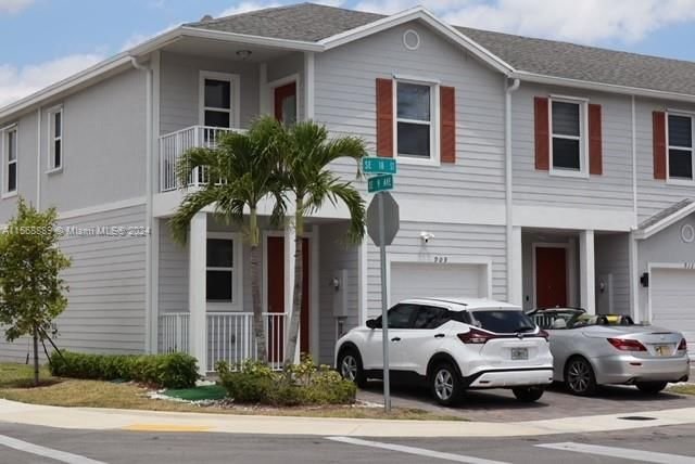 Real estate property located at 909 18th st #909, Miami-Dade County, Homestead, Homestead, FL