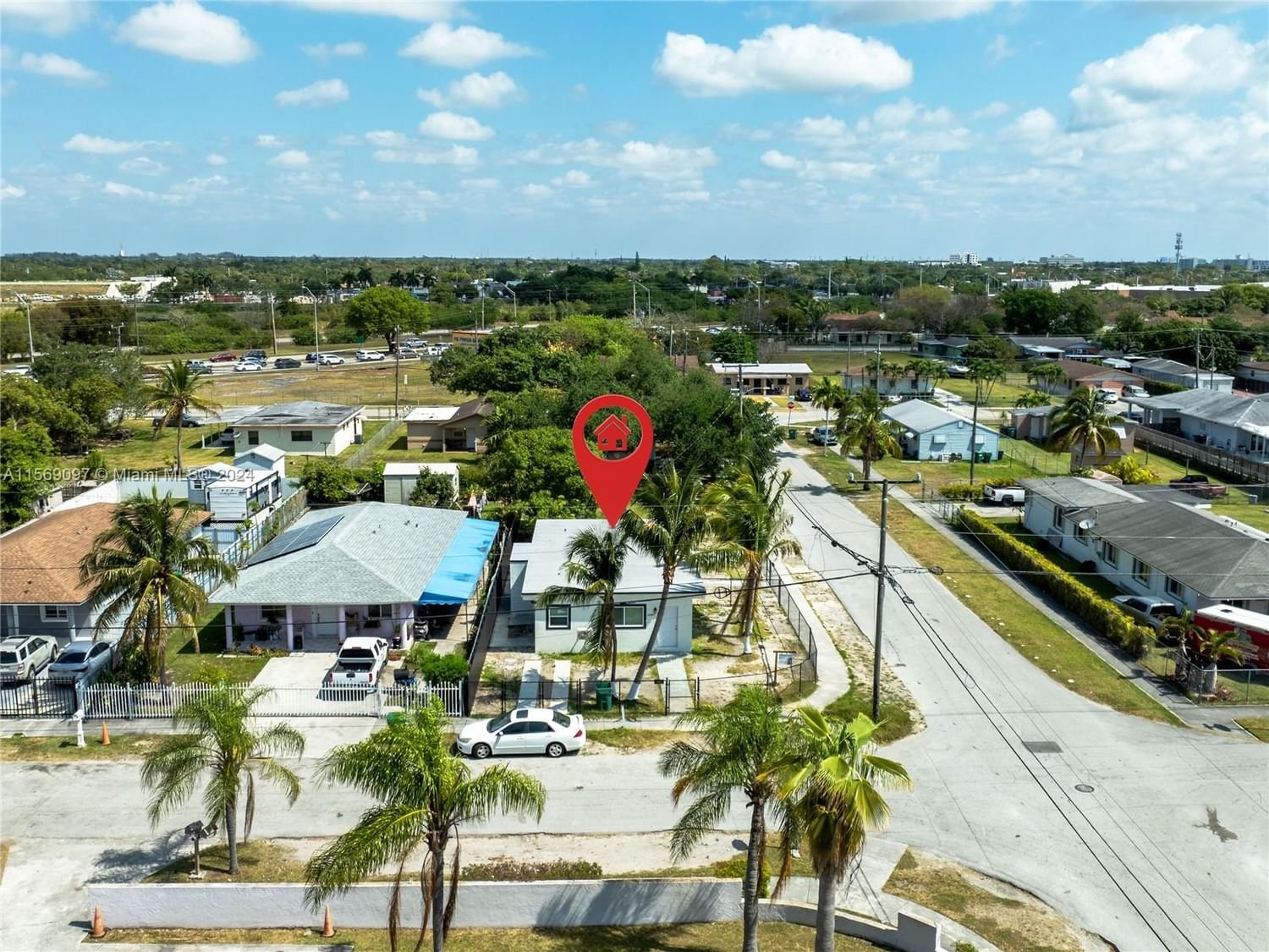 Real estate property located at 11501 215th St, Miami-Dade County, LENARDS ADDN, Miami, FL