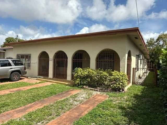 Real estate property located at 225 48th Ct, Miami-Dade County, 1ST ADDN TO PINEHURST VIL, Miami, FL