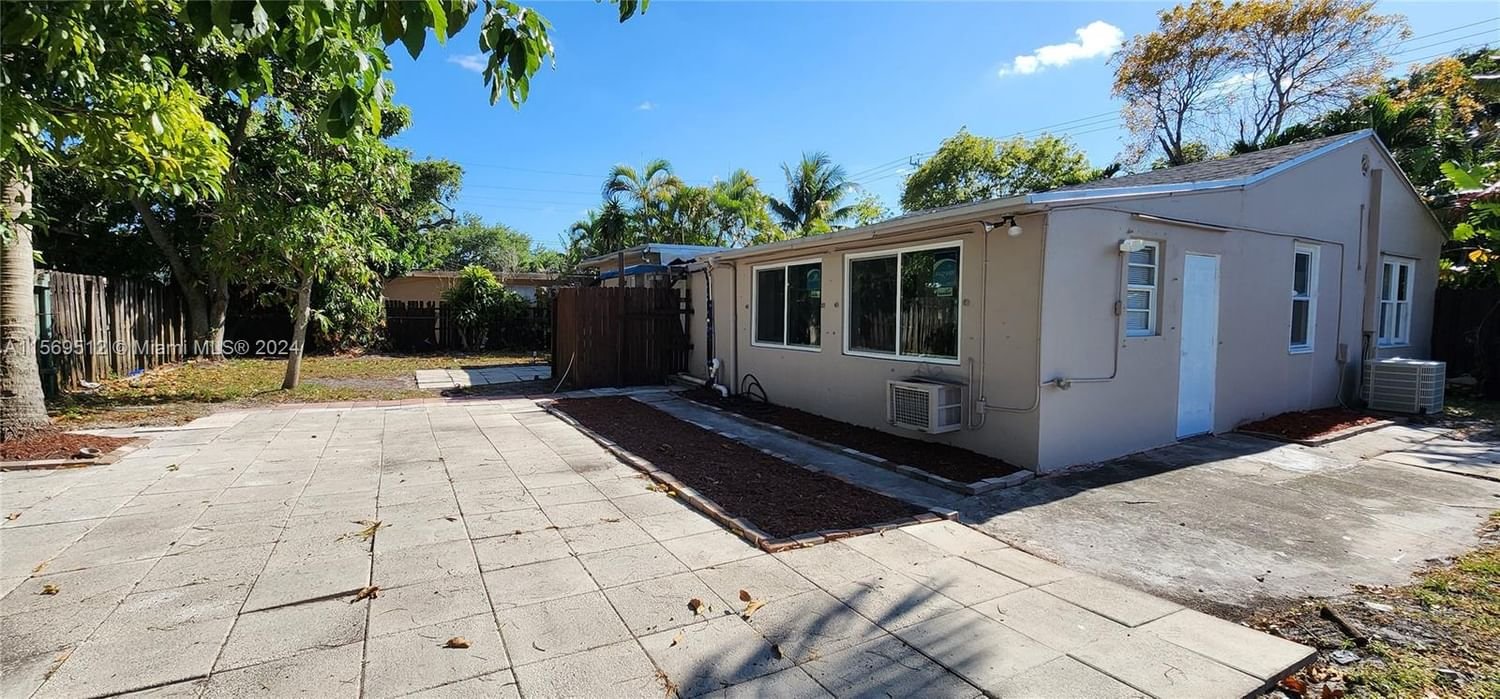 Real estate property located at 1221 58th Ave, Broward County, HOLLYWOOD BEACH HEIGHTS S, Hollywood, FL