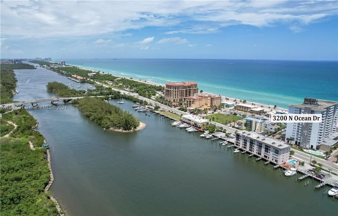 Real estate property located at 3200 Ocean Dr #404, Broward County, YACHT HARBOUR VILLAS COND, Hollywood, FL