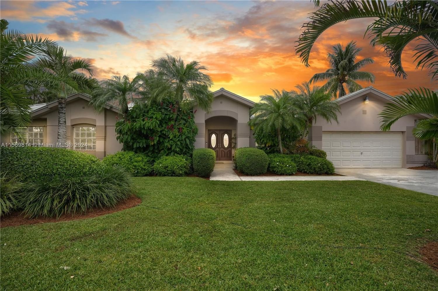 Real estate property located at 15325 156th Ter, Miami-Dade County, CASSANDRA ESTATES, Miami, FL
