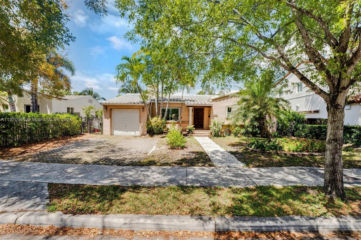 Real estate property located at 2365 19th Ter, Miami-Dade County, SOUTH VEDADO, Miami, FL