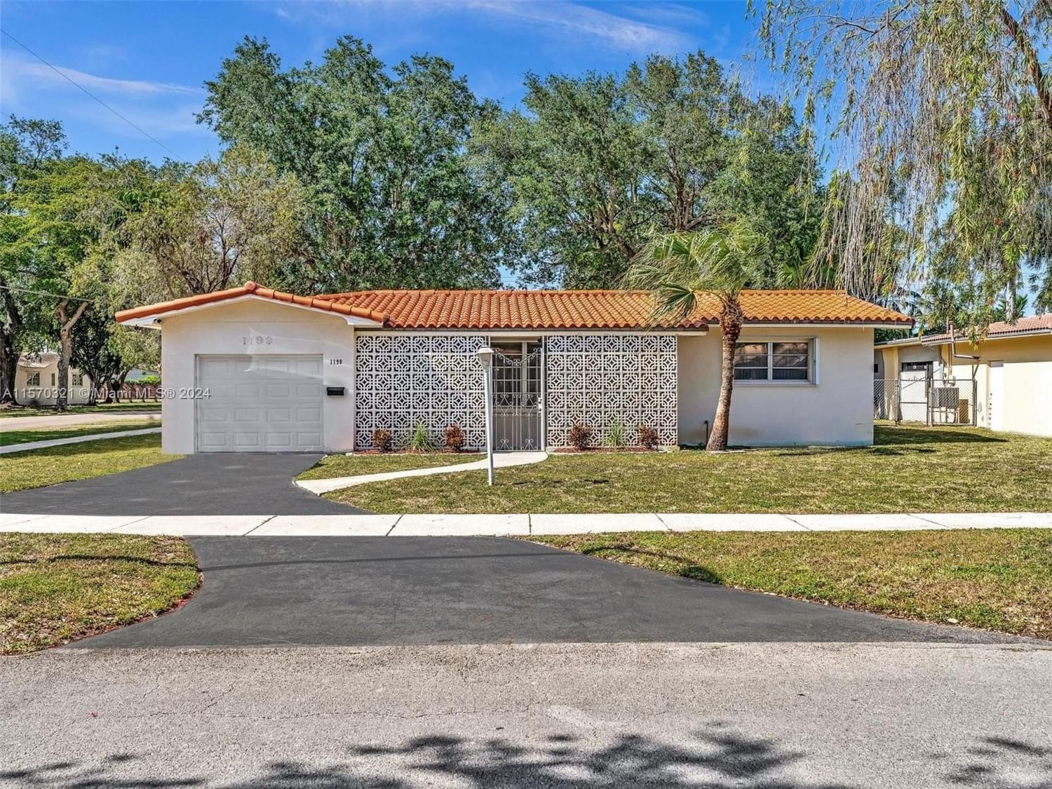Real estate property located at 1199 Ibis Ave, Miami-Dade County, Andigel Add 01, Miami Springs, FL