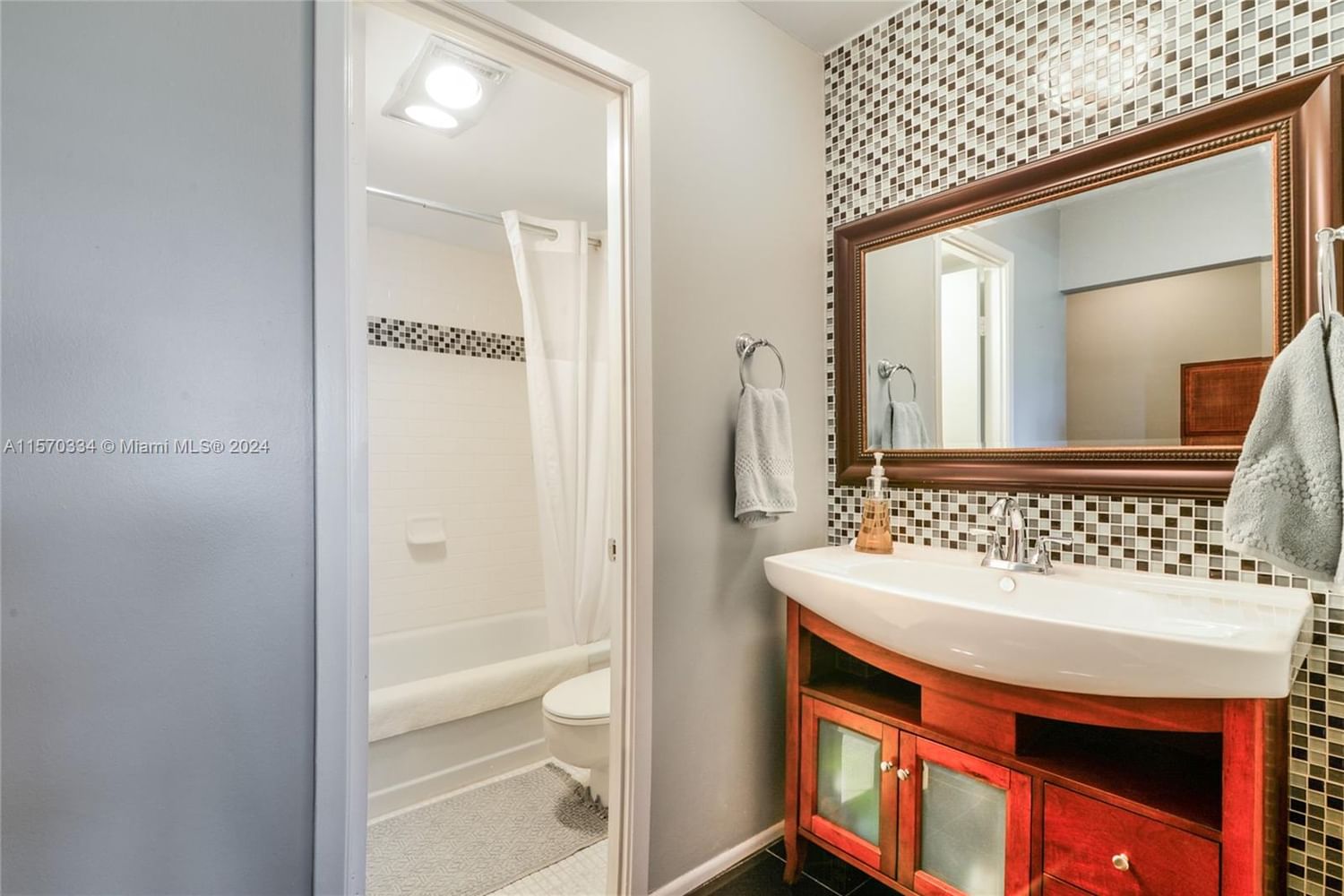 Real estate property located at 300 Diplomat Pkwy #608, Broward, Fairways Riviera Condo, Hallandale Beach, FL
