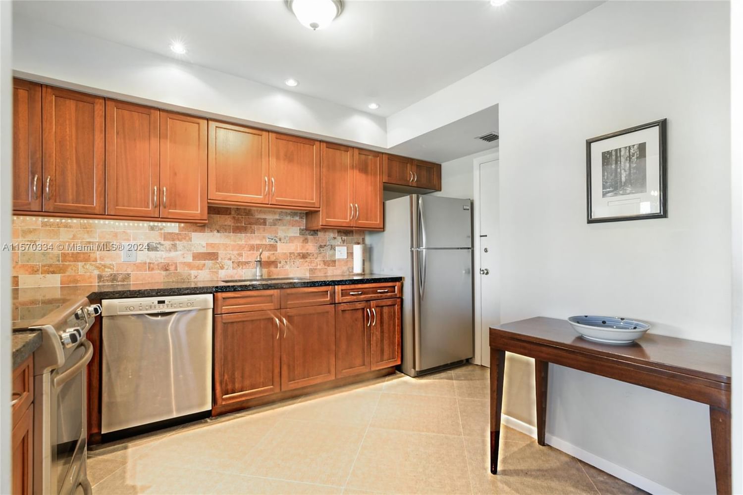 Real estate property located at 300 Diplomat Pkwy #608, Broward, Fairways Riviera Condo, Hallandale Beach, FL
