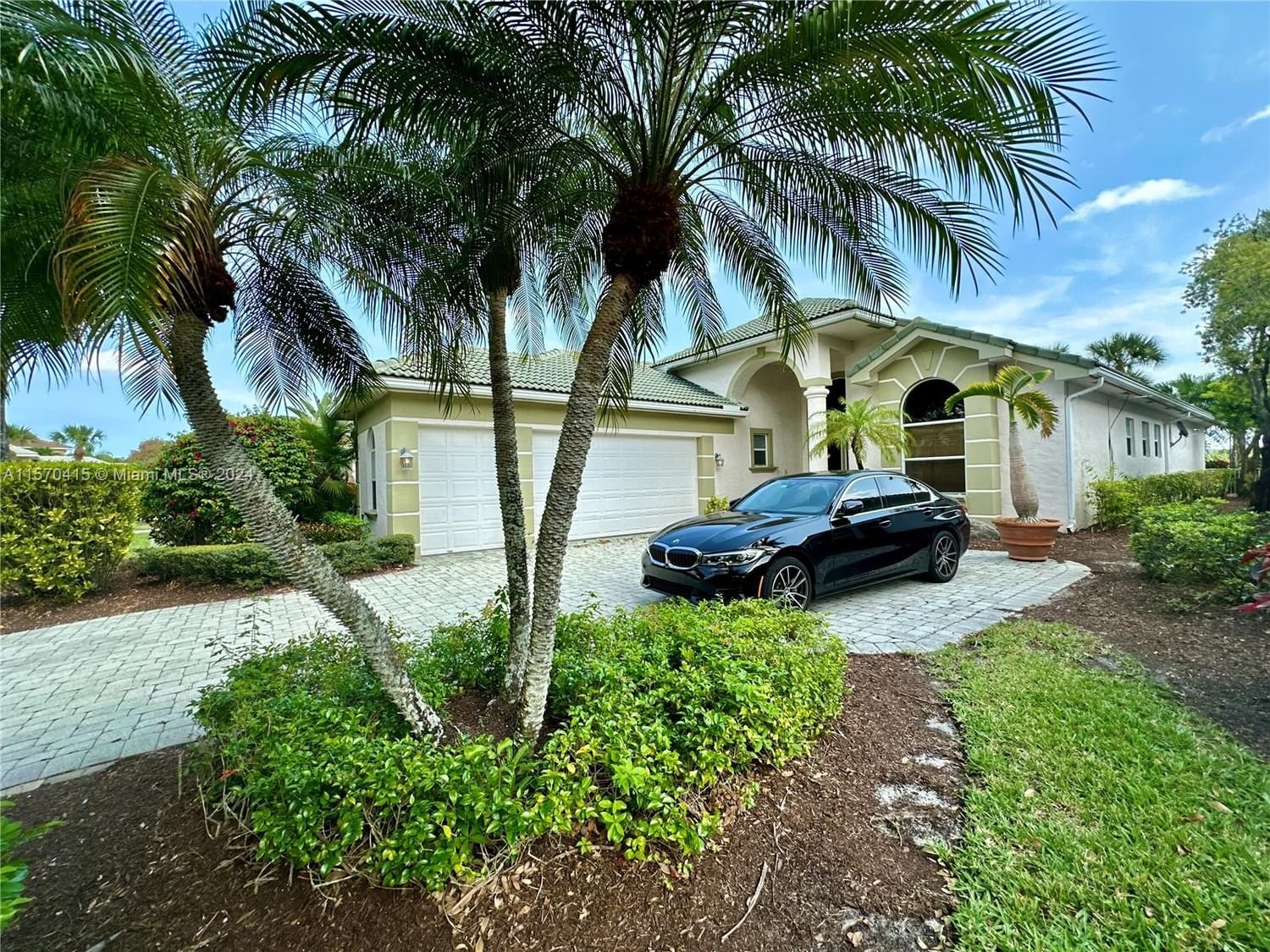 Real estate property located at 6646 Oakmont Way, Palm Beach County, IRONHORSE PAR C, West Palm Beach, FL