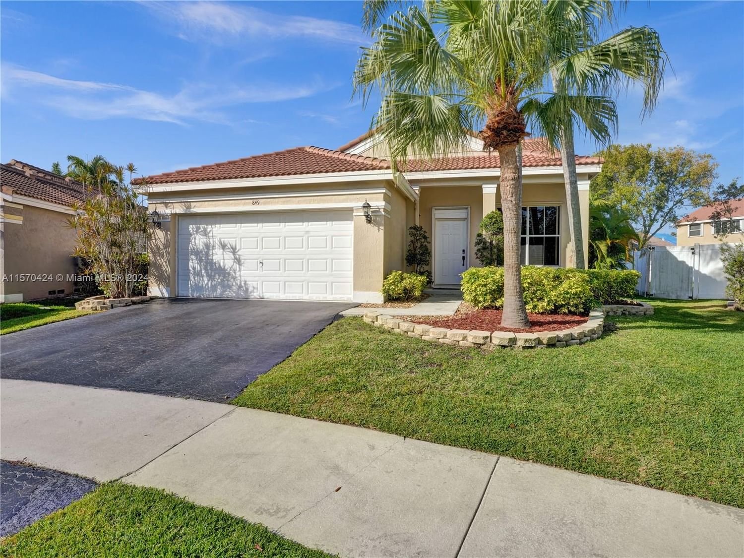 Real estate property located at 849 Falling Water Rd, Broward County, SECTOR 4 NORTH, Weston, FL