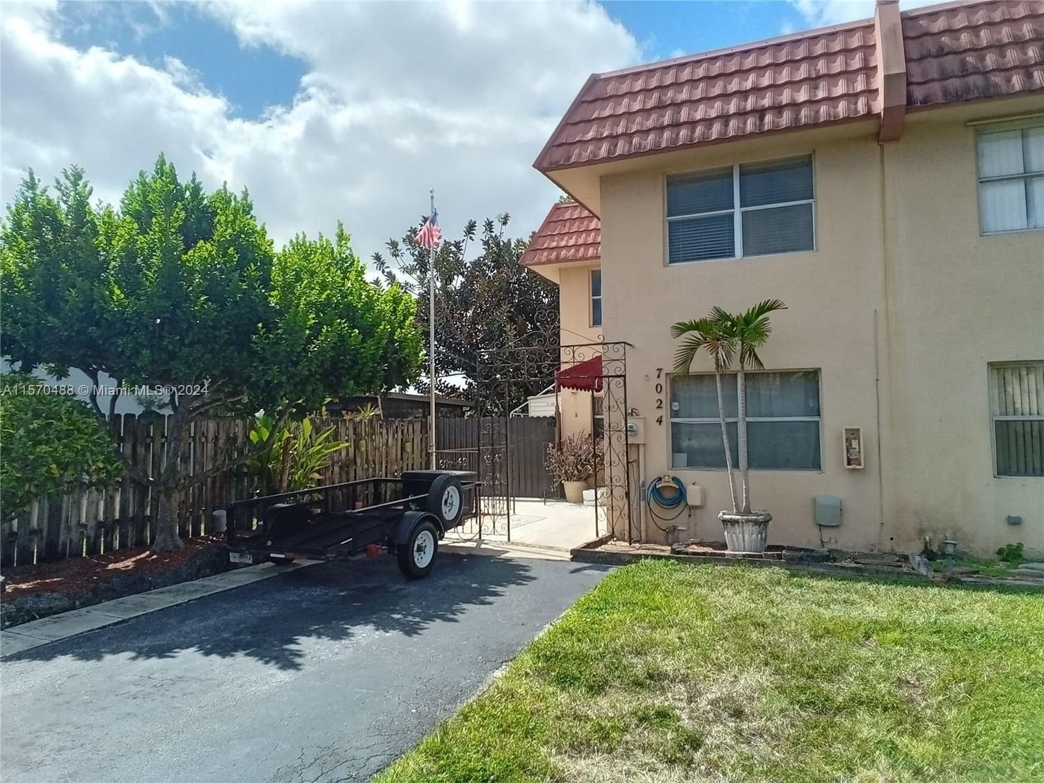 Real estate property located at , Miami-Dade County, LUDLUM LAKE TOWNHOUSES SE, Hialeah, FL