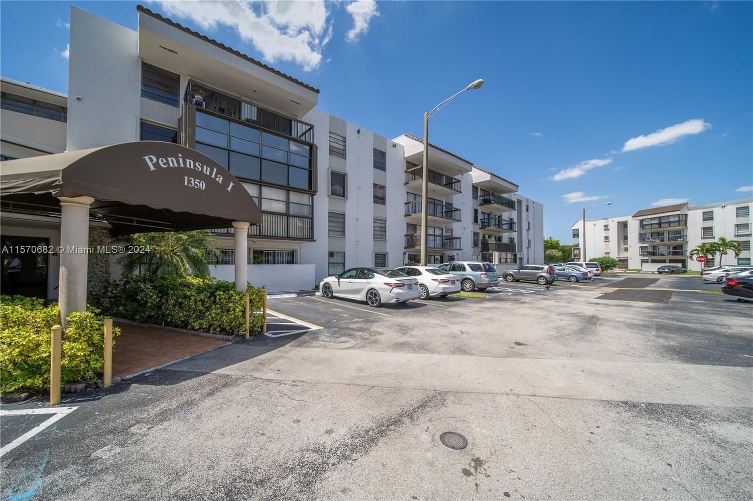 Real estate property located at 1350 122nd Ave #306, Miami-Dade County, PENINSULA AT INTL GARDENS, Miami, FL