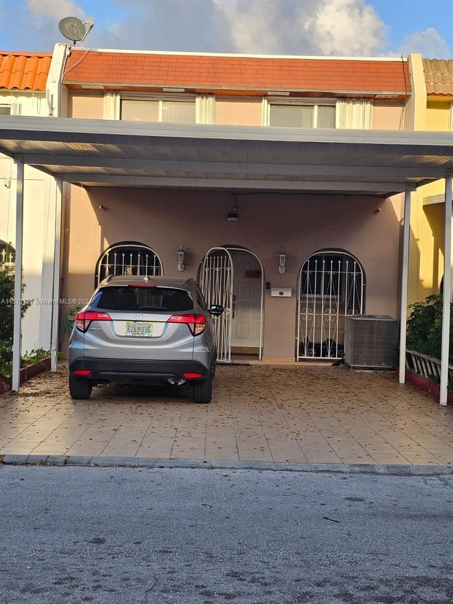 Real estate property located at 7215 3rd Ave #7215, Miami-Dade County, FIRST ADDN TO PALM SPRING, Hialeah, FL