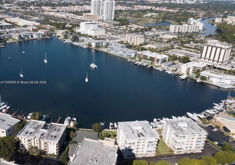 Real estate property located at 121 Golden Isles Dr #307, Broward, Dorsey Arms Condo, Hallandale Beach, FL