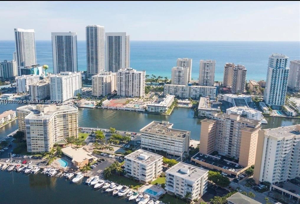 Real estate property located at 121 Golden Isles Dr #307, Broward, Dorsey Arms Condo, Hallandale Beach, FL