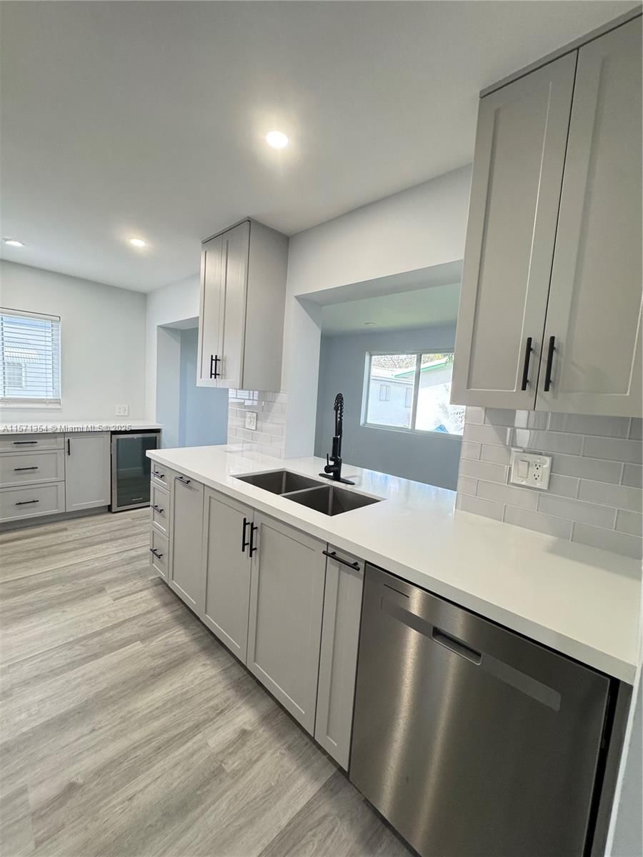 Real estate property located at 8227 15th St, Broward, Lauderdale West 2 Sec, Plantation, FL