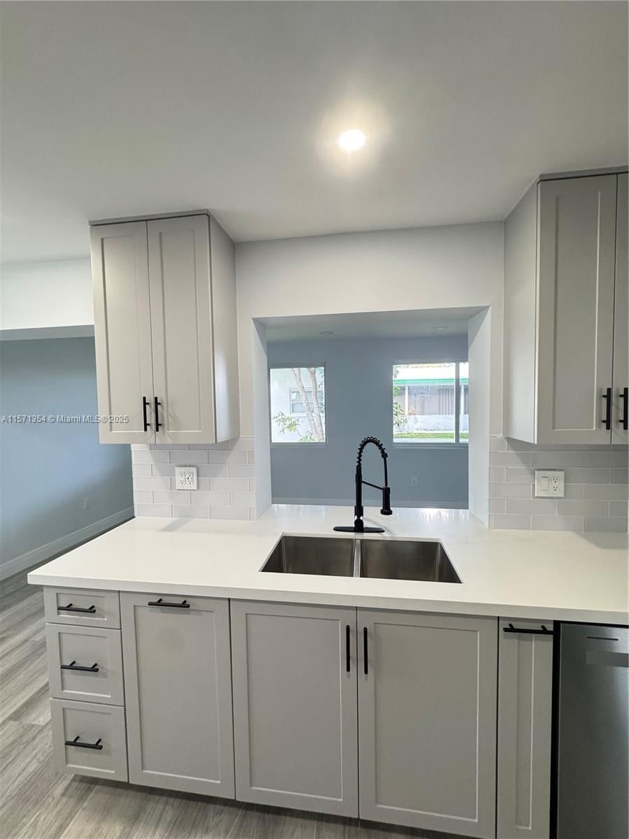 Real estate property located at 8227 15th St, Broward, Lauderdale West 2 Sec, Plantation, FL