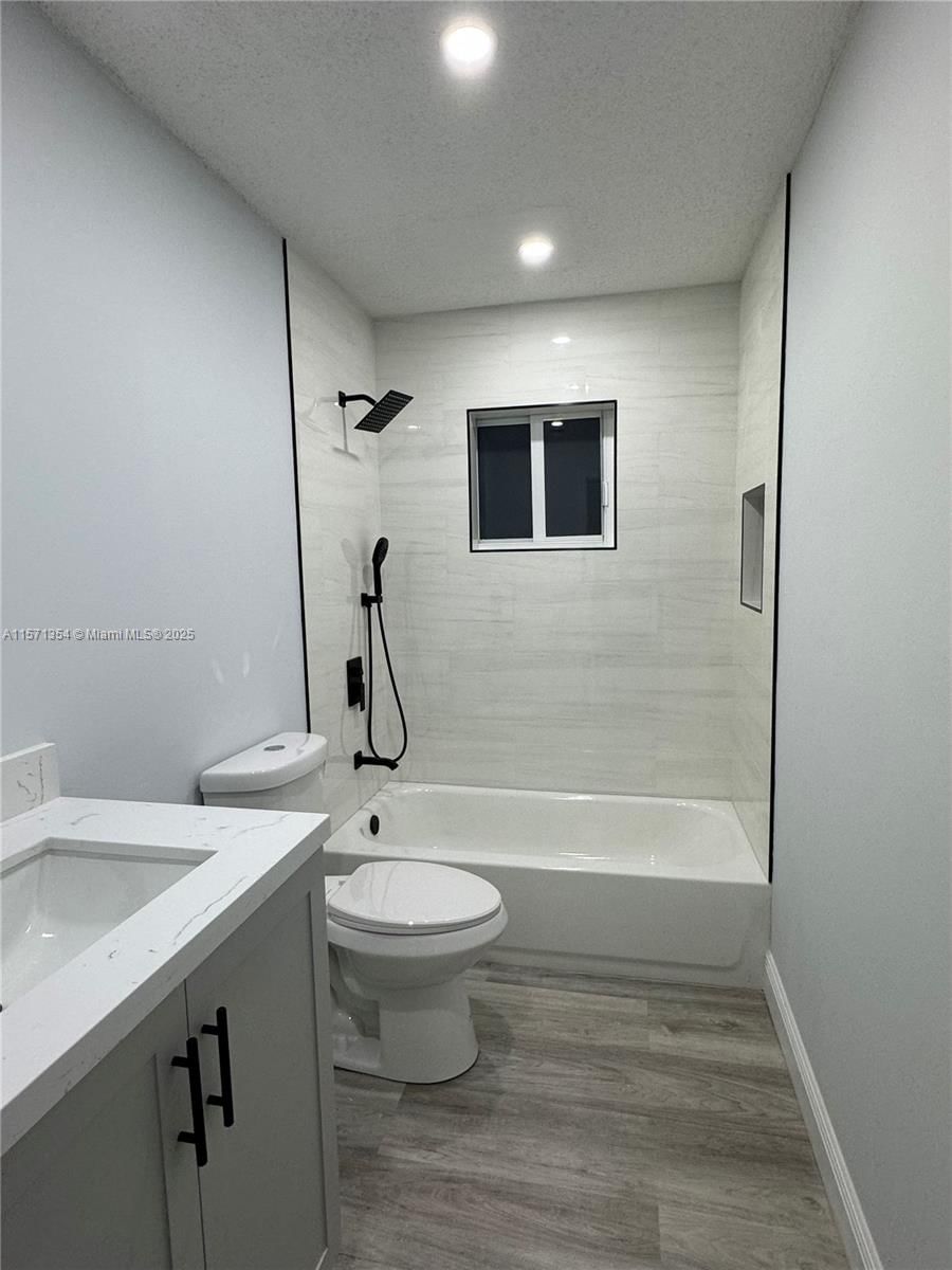 Real estate property located at 8227 15th St, Broward, Lauderdale West 2 Sec, Plantation, FL