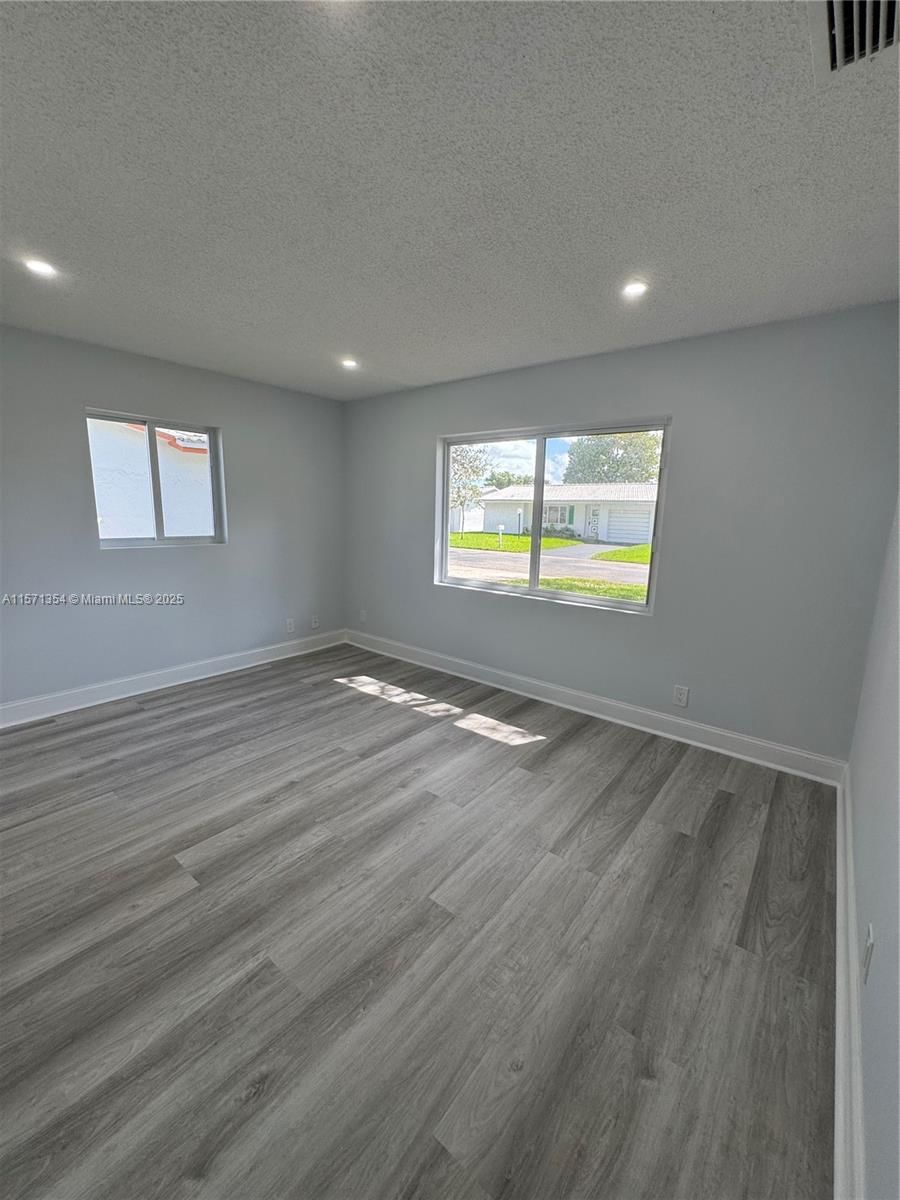 Real estate property located at 8227 15th St, Broward, Lauderdale West 2 Sec, Plantation, FL