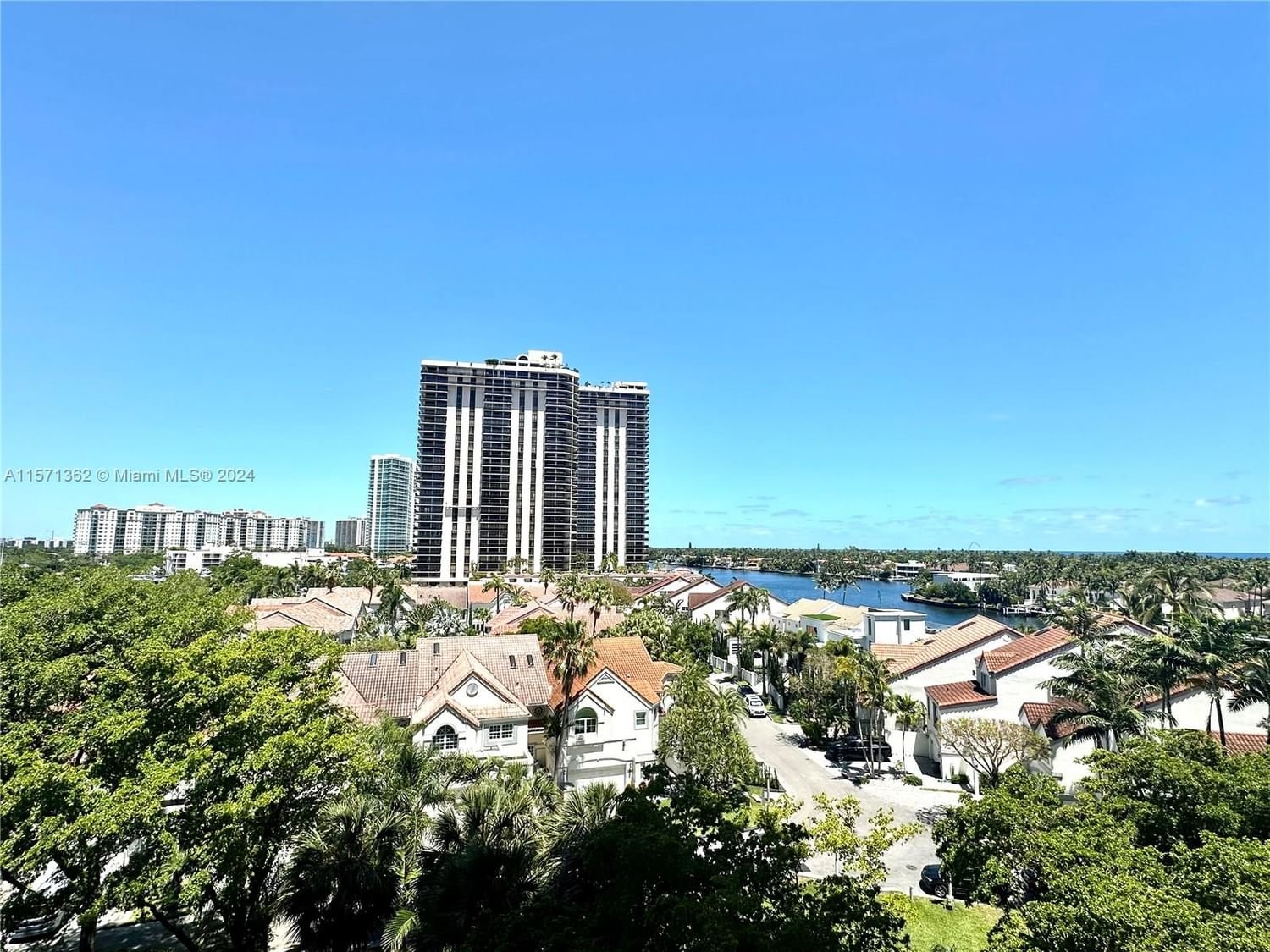Real estate property located at 19355 Turnberry Way #5B, Miami-Dade County, TURNBERRY TOWERS CONDO, Aventura, FL