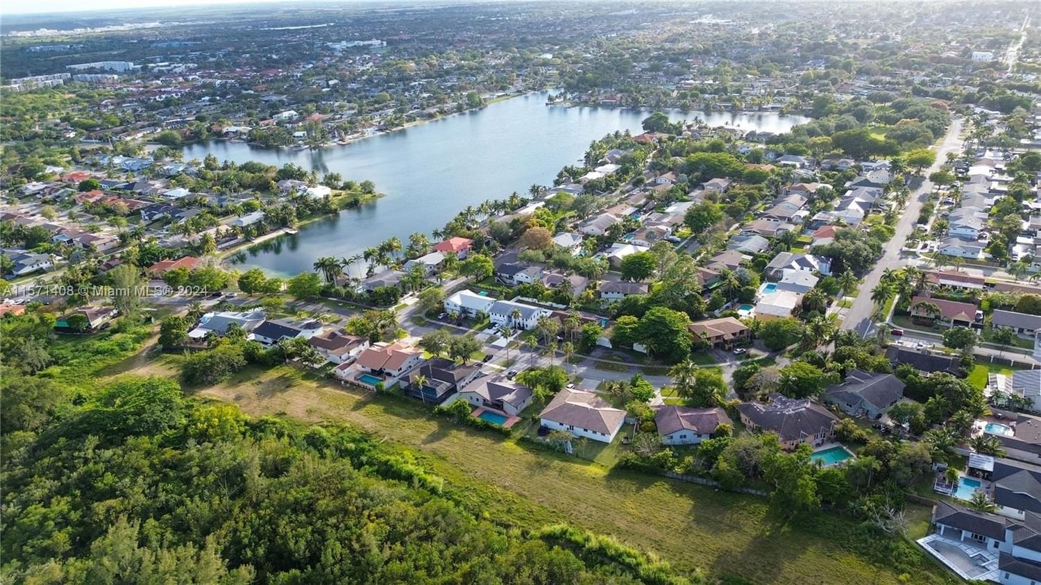 Real estate property located at 19900 78th Ct, Miami-Dade County, SAGA BAY SEC 1 PT 4, Cutler Bay, FL