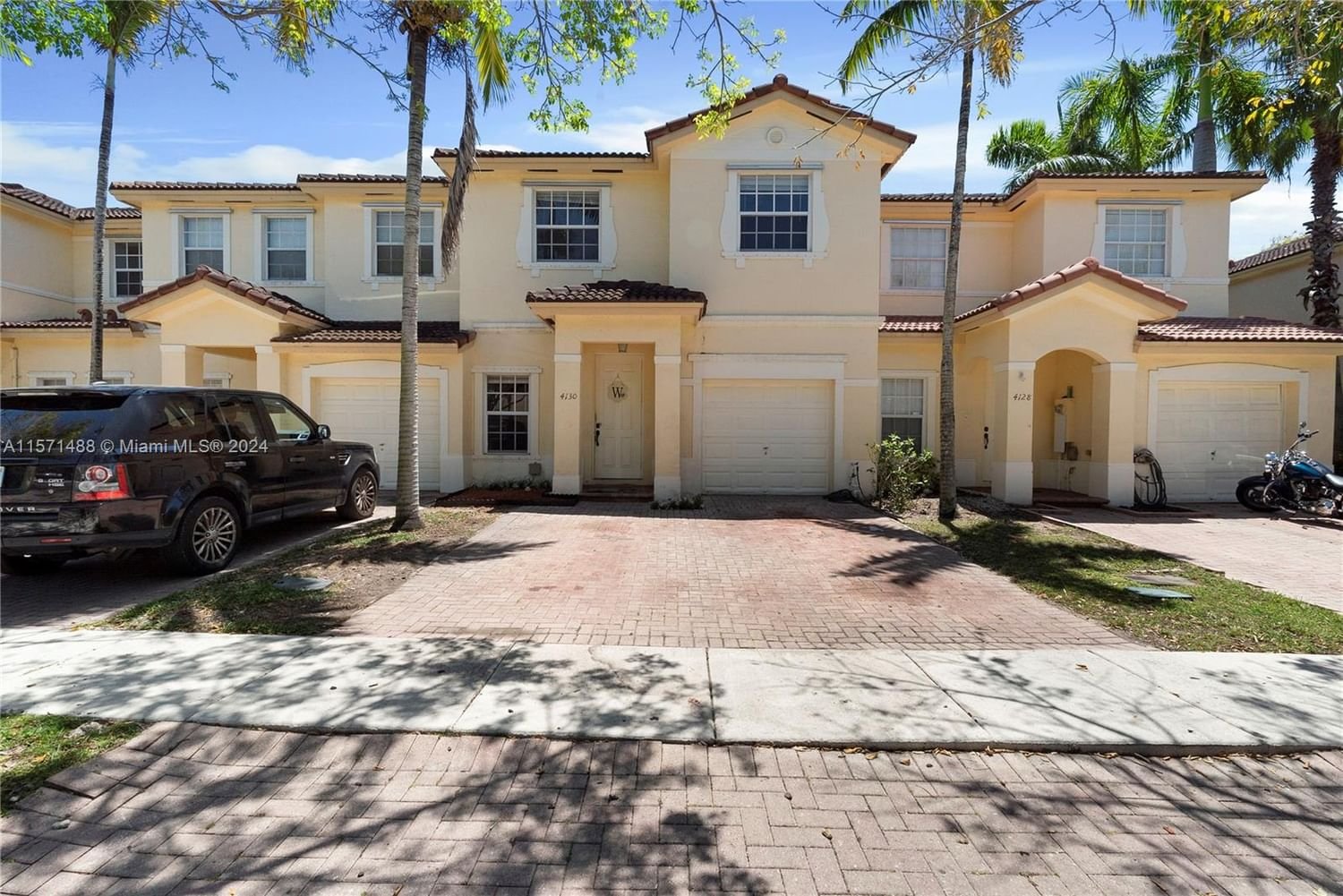 Real estate property located at 4130 24th St, Miami-Dade County, FLORIDIAN ISLES, Homestead, FL