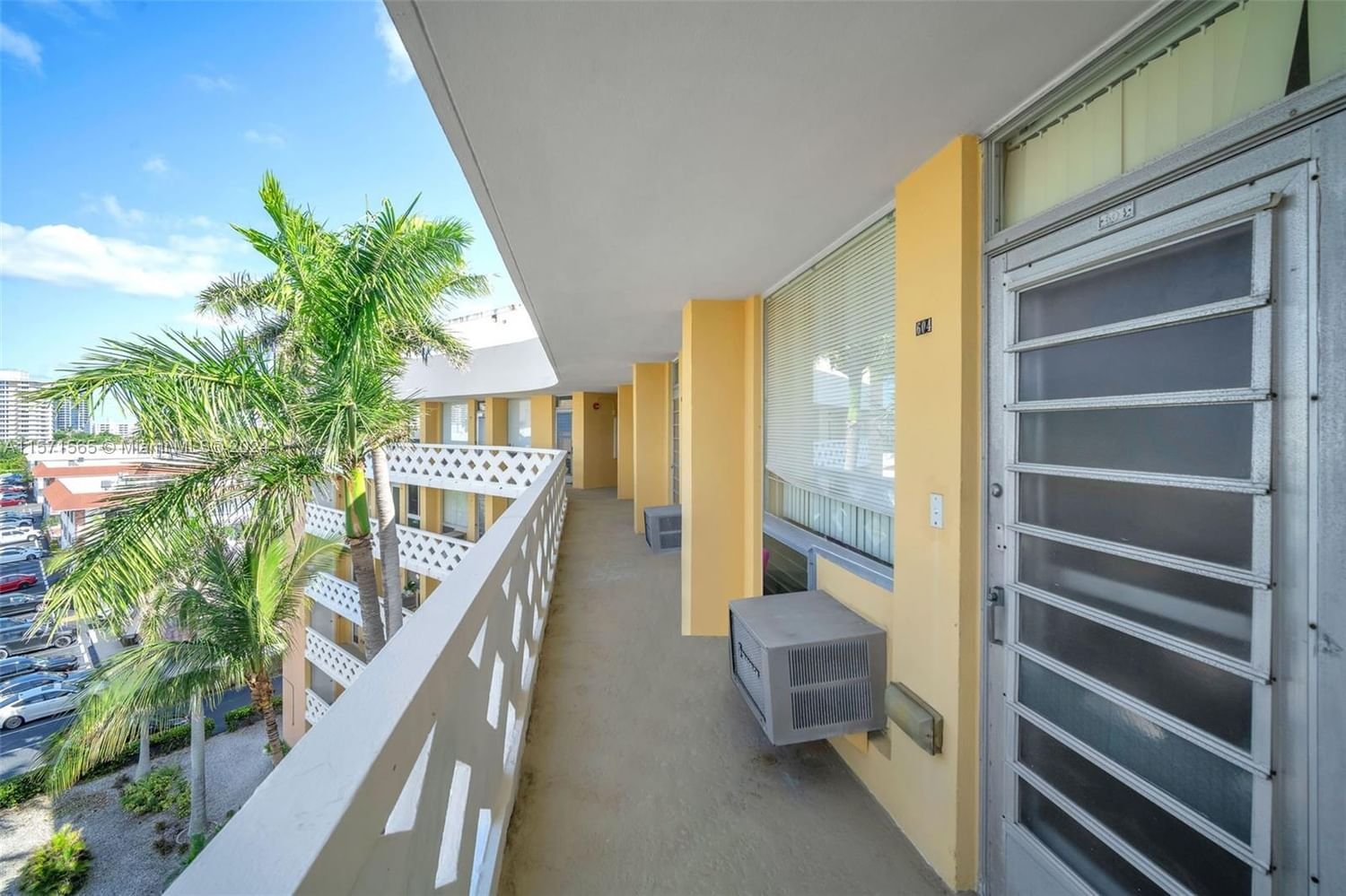 Real estate property located at 2400 9th St #604, Broward County, OCEAN SUNRISE CO-OP, Fort Lauderdale, FL