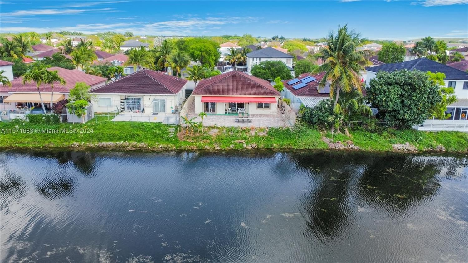 Real estate property located at 22582 103rd Ct, Miami-Dade County, HERFA SUB, Cutler Bay, FL