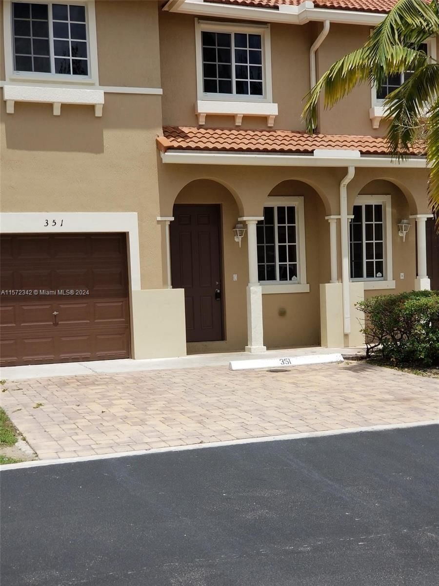 Real estate property located at 21007 14 PL #351, Miami-Dade County, Majorca Isles IV, Miami Gardens, FL