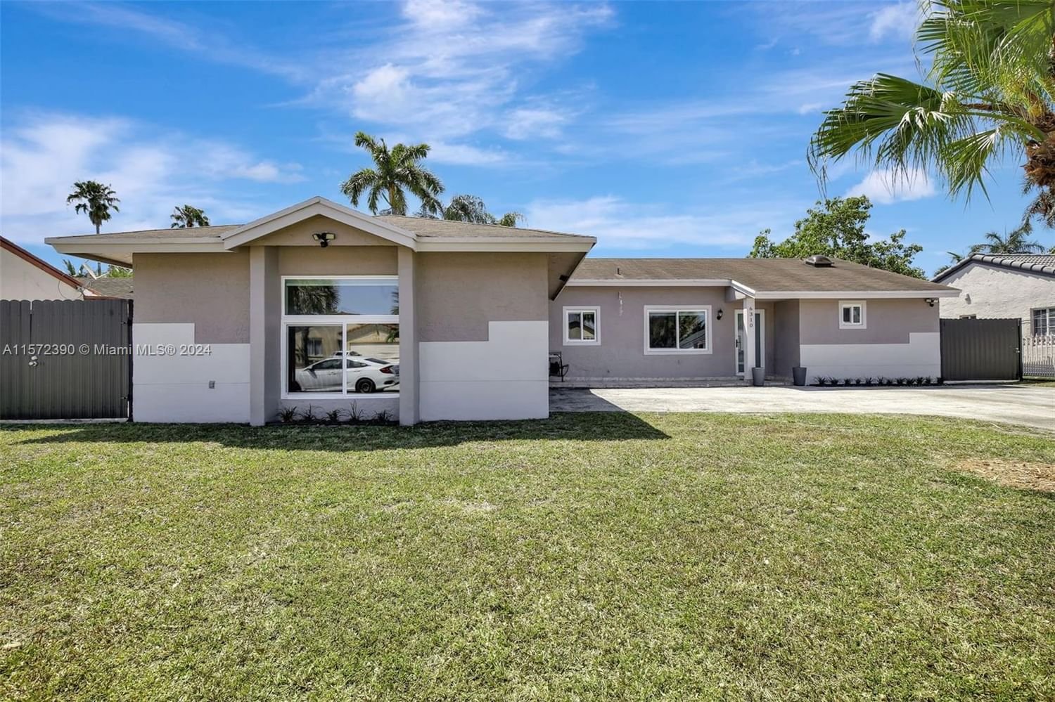 Real estate property located at 6310 199th St, Miami-Dade County, COUNTRY LAKE MANORS, Hialeah, FL