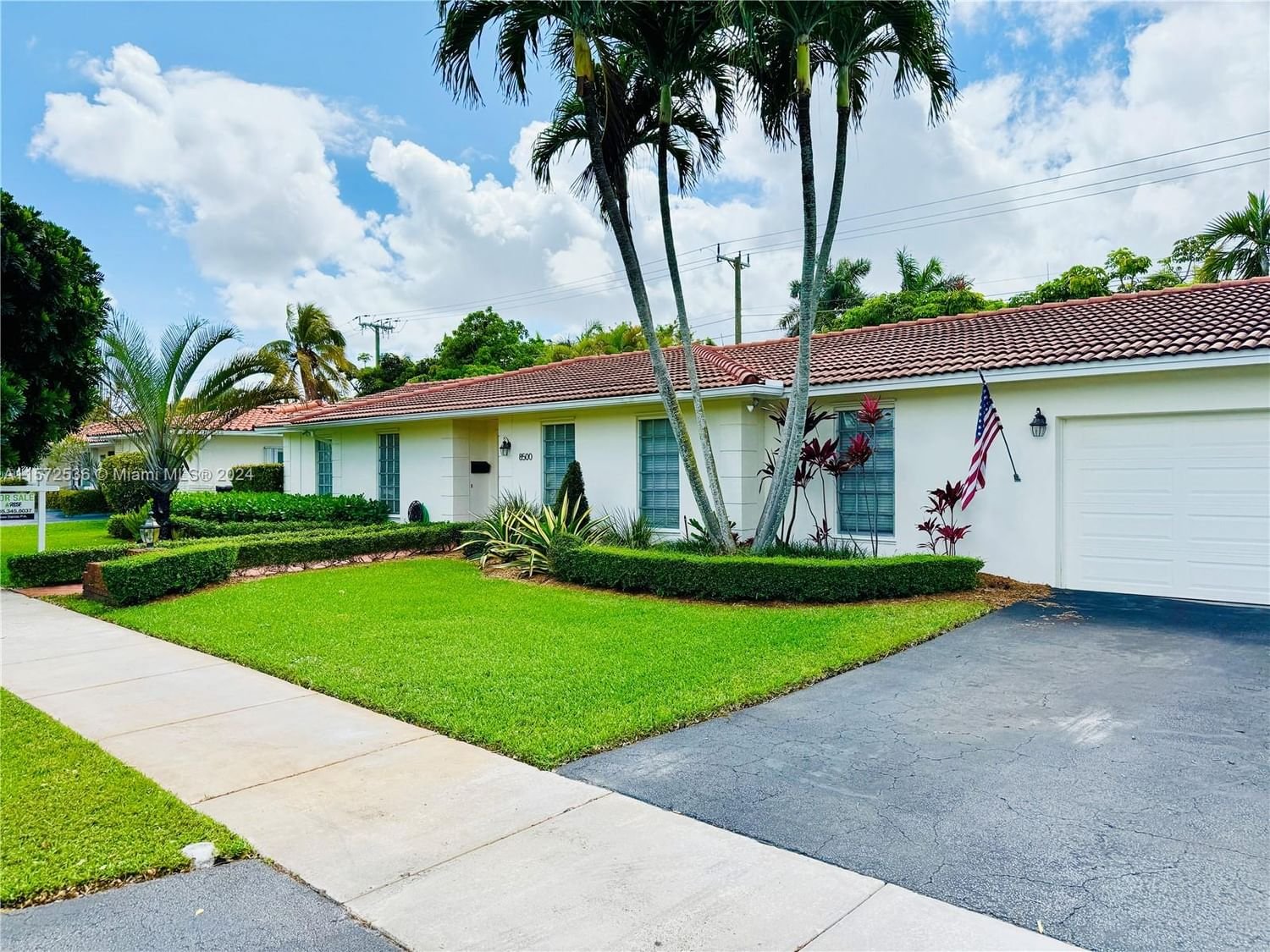 Real estate property located at 8500 86 Court, Miami-Dade County, KENDALL POINT 2ND ADDN, Miami, FL