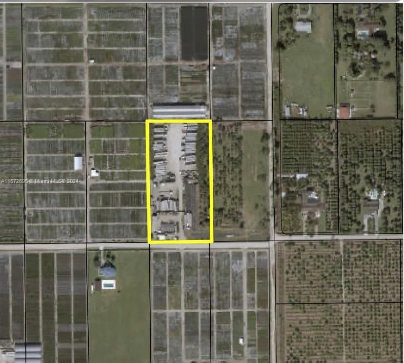 Real estate property located at 18226 188 ST, Miami-Dade County, none, Miami, FL