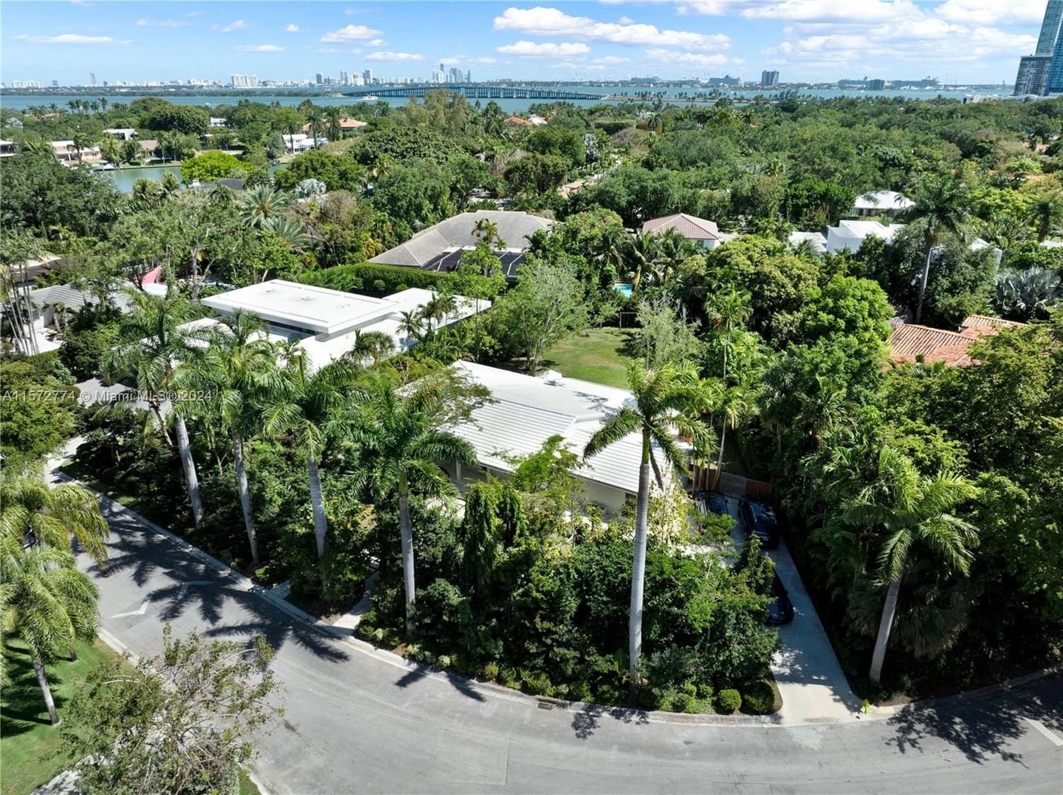 Real estate property located at 520 Bay Point Rd, Miami-Dade County, BAY POINT, Miami, FL