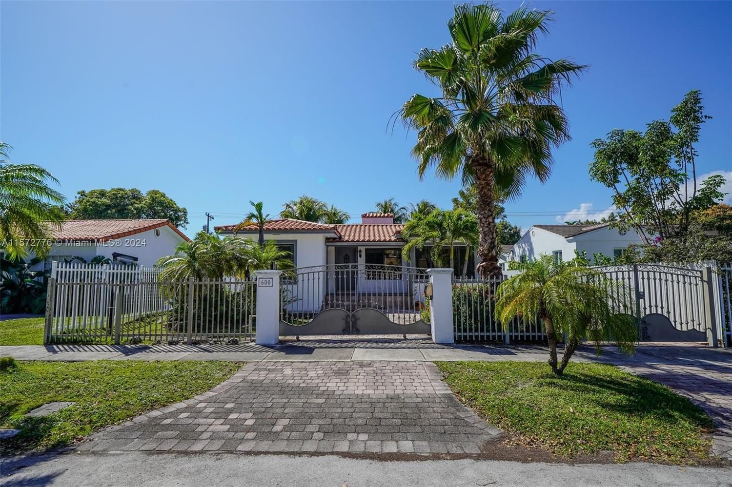 Real estate property located at 600 19th Rd, Miami-Dade County, BRICKELL ESTATES, Miami, FL
