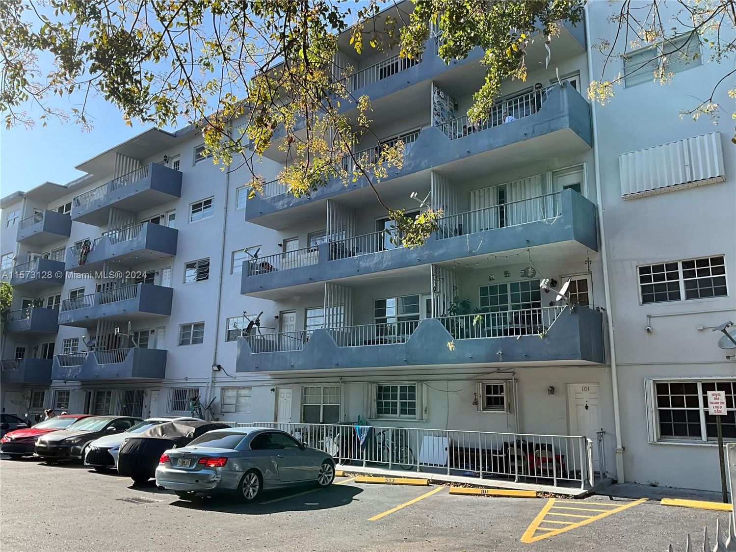 Real estate property located at 528 Meridian Ave #202A, Miami-Dade County, STAR MERIDIAN CONDO, Miami Beach, FL