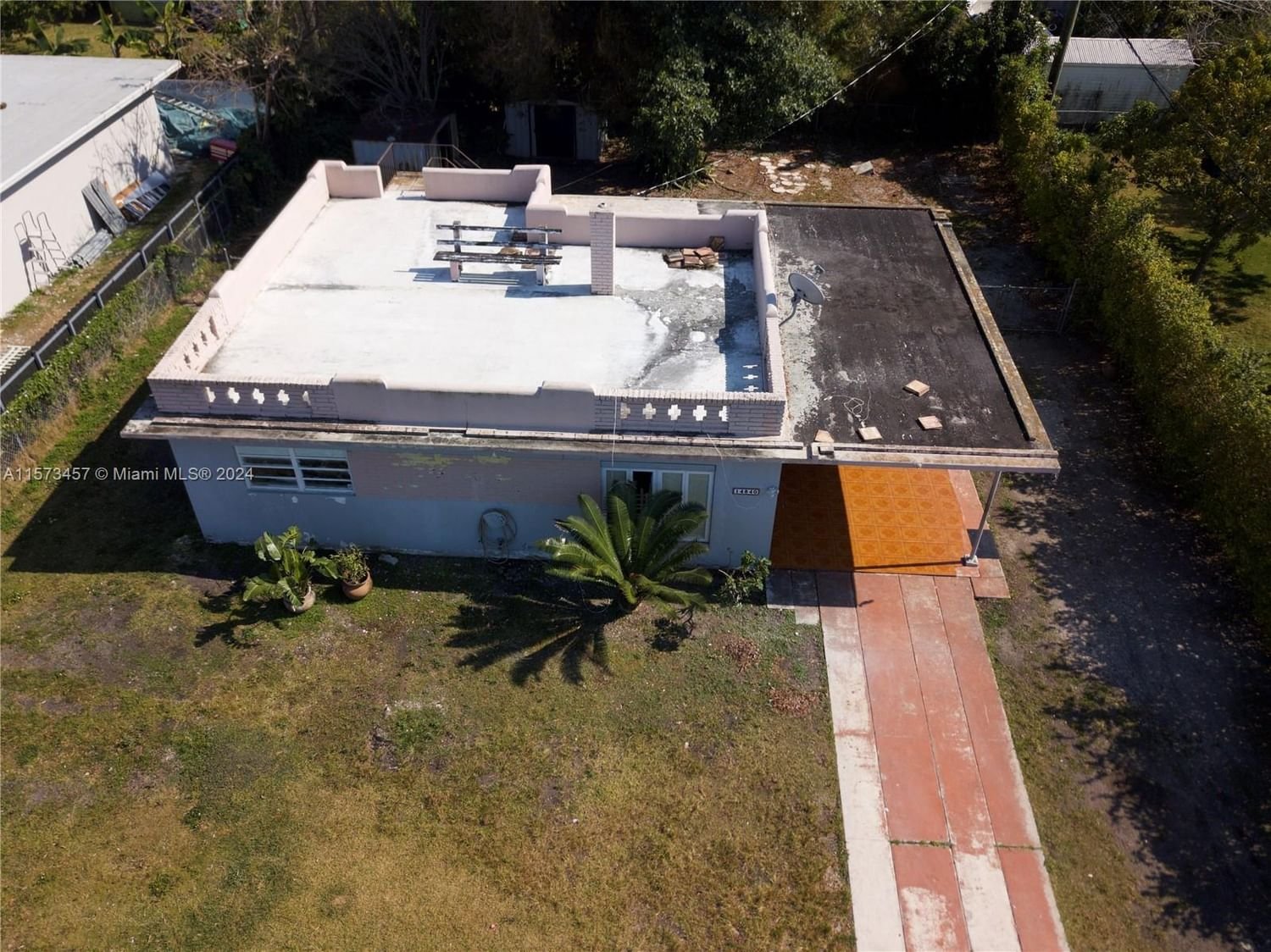Real estate property located at 14840 Lincoln Dr, Miami-Dade County, LEISURE CITY SEC 2, Homestead, FL