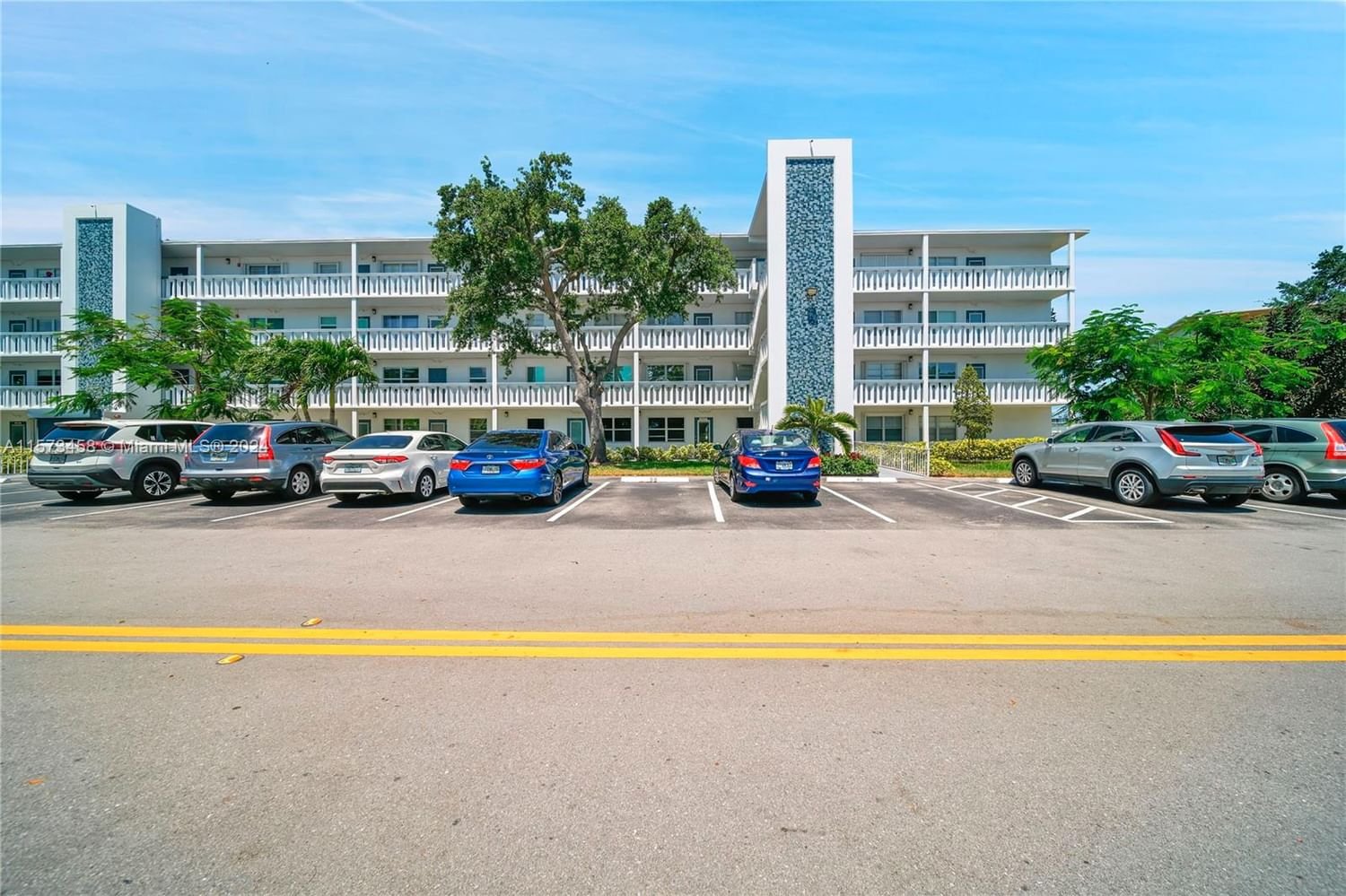 Real estate property located at 3027 Harwood D #3027, Broward County, HARWOOD D CONDO, Deerfield Beach, FL