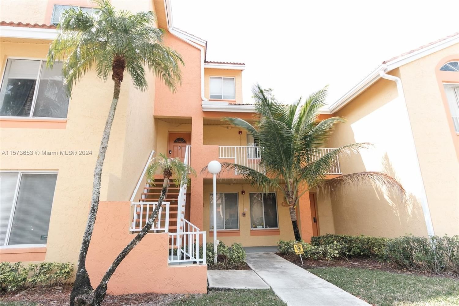 Real estate property located at 1012 Coral Club Dr #1012, Broward County, NAPOLI GARDENS AT CORAL S, Coral Springs, FL