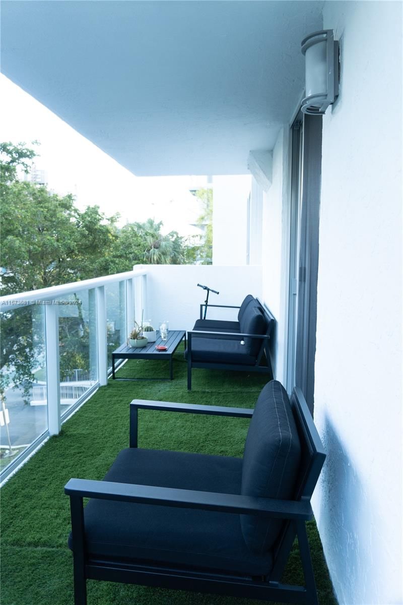 Real estate property located at 10000 Bay Harbor Dr #325, Miami-dade, 10000 Plaza Condo-south T, Bay Harbor Islands, FL
