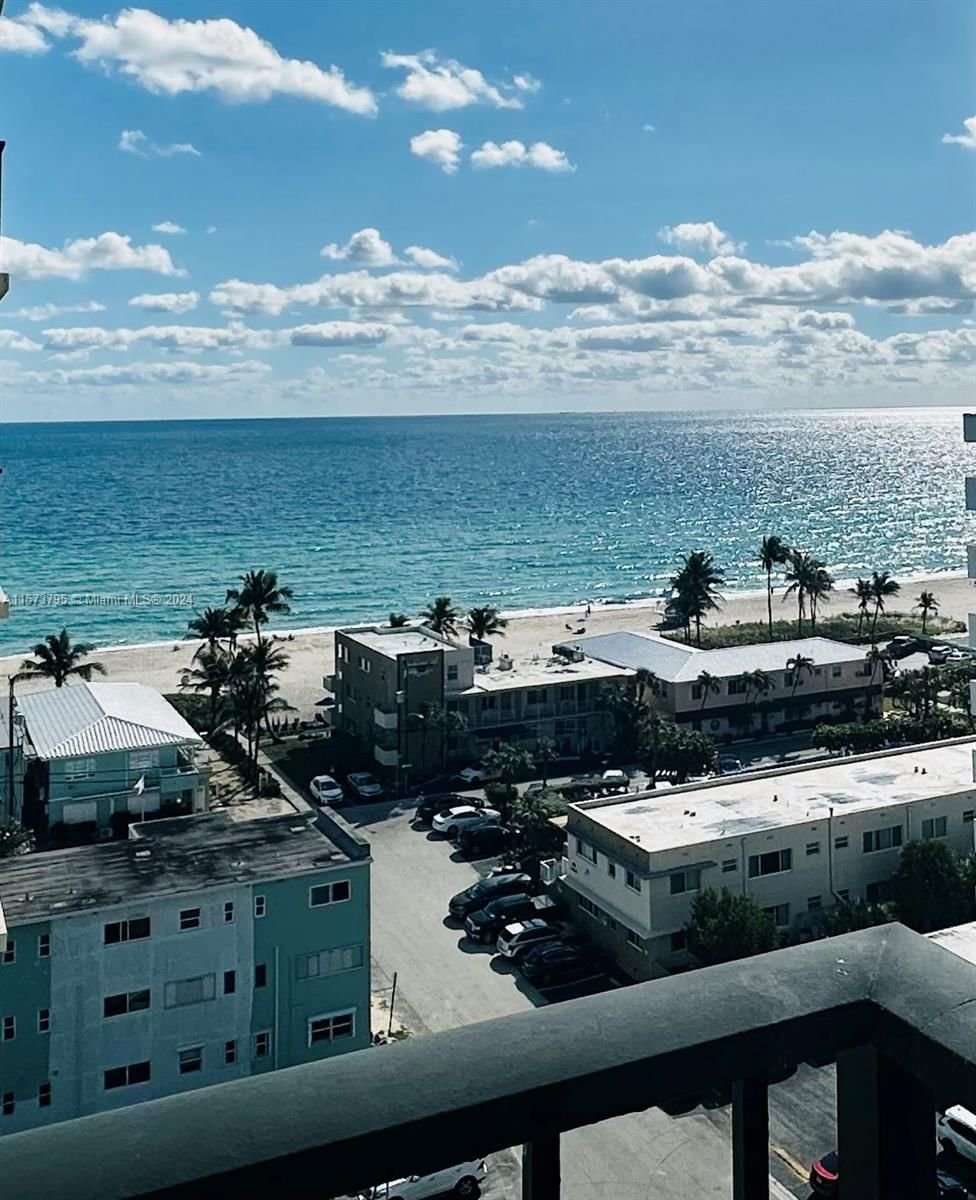 Real estate property located at 1501 Ocean Dr #1205, Broward County, OXFORD TOWERS CONDO, Hollywood, FL