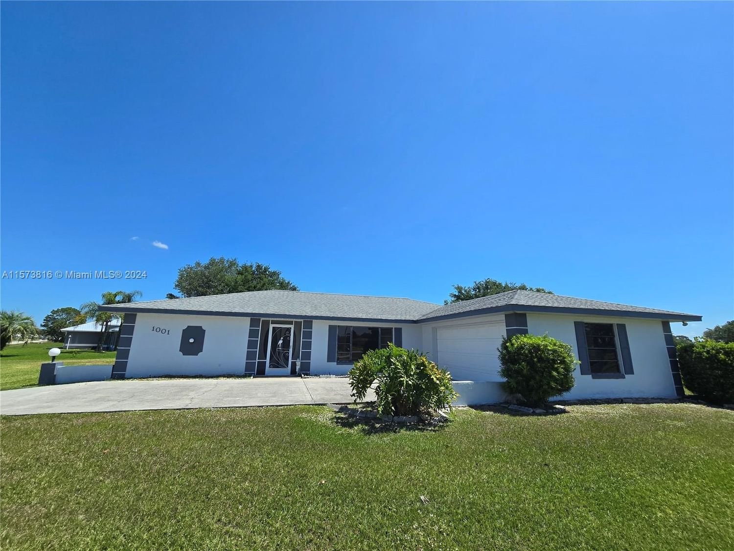Real estate property located at 1001 Duane Palmer Blvd, Highlands County, SPRING LAKE VILL 05, Sebring, FL