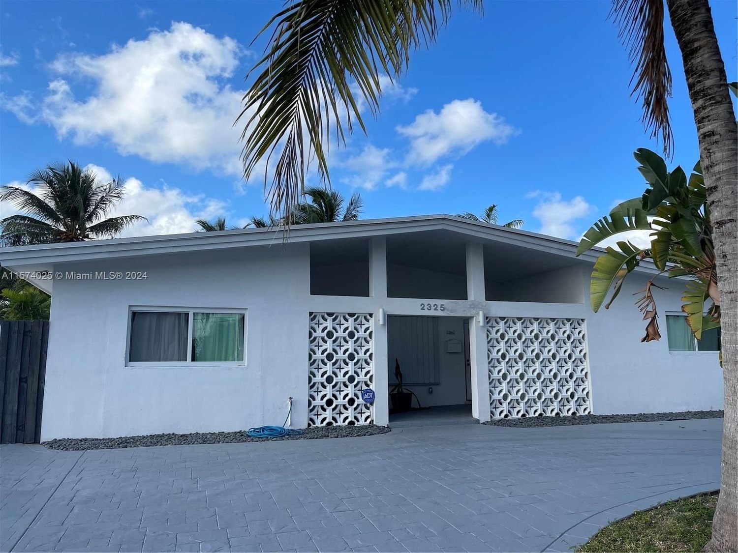 Real estate property located at 2325 194th St, Miami-Dade County, ENCHANTED LAKE SEC 6, Miami, FL
