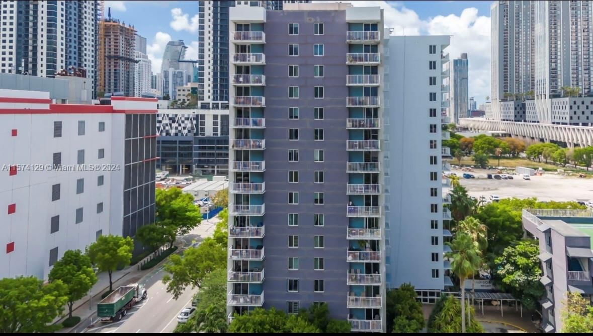 Real estate property located at 800 Miami Ave E-401, Miami-Dade, MADISON DOWNTOWN CONDO, Miami, FL