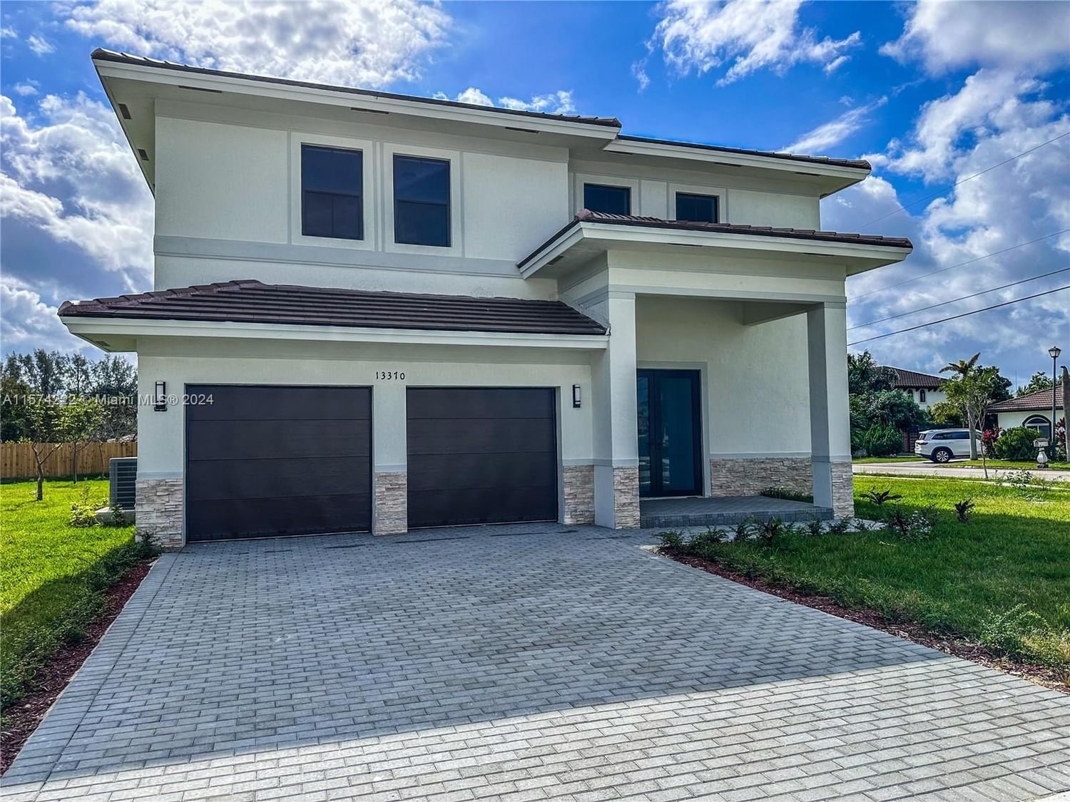 Real estate property located at 13370 197th Ter, Miami-Dade County, LEON ESTATES, Miami, FL